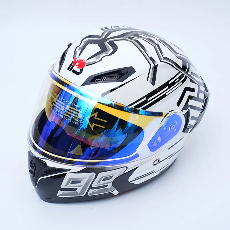 Graficzny kask motocyklowy pełnotwarzowy